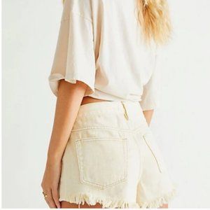 Free People Loving Good Vibration Denim Shorts Banana Split Size 28
